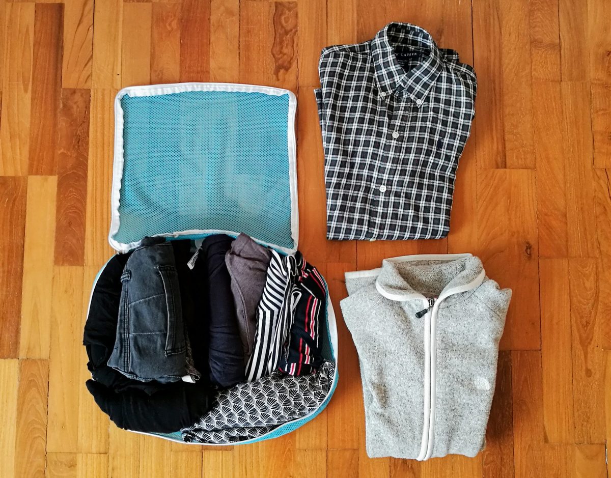 Minimalist packing list for women: Packing cubes come in handy