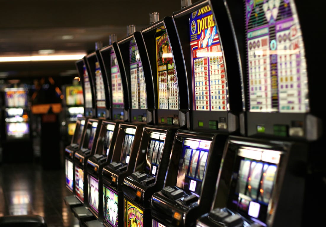 Multi-armed bandit problem: when to explore, and when to exploit?